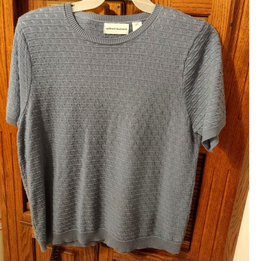 Alfred Dunner Woman's Geometric Design Short Sleeve Sweater